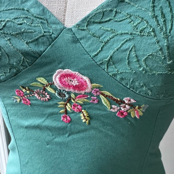 Betsey Johnson floral embroidery halter dress - Picture 4 of 16